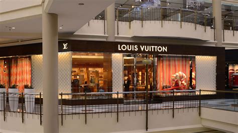 tysons galleria louis vuitton|tysons corner louis vuitton store.